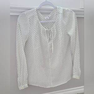 NWOT Gap womens long sleeve blouse. White with black stars. XS